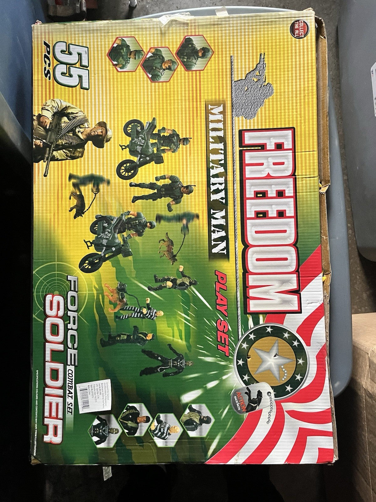 Freedom SOLDIER Force Combat Military Men Playset 2014 Action Team 55 pcs - NEW