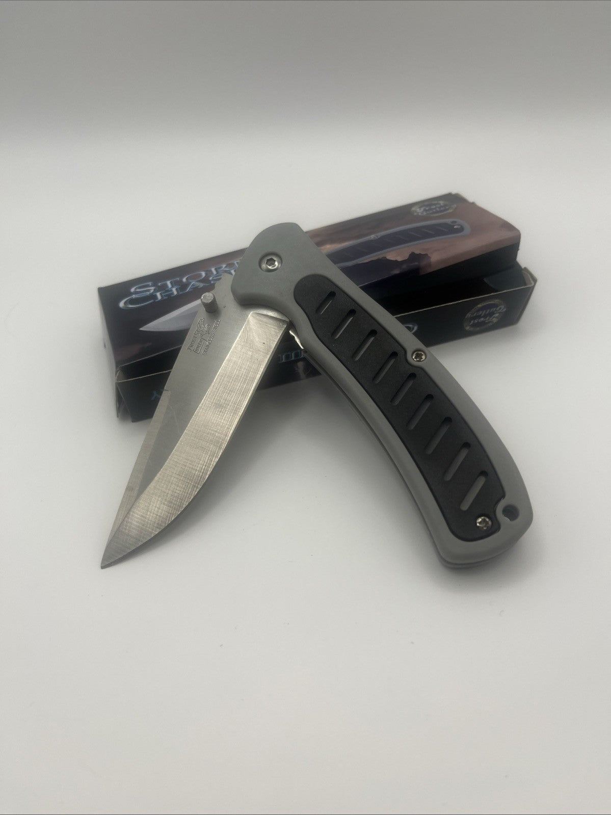 Frost Cutlery Strom Chaser III Black Gray Nylon Folding Knife Pocket Folder