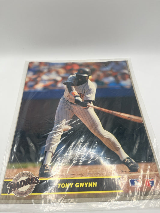 TONY GWYNN - 1990 CMC ACTION PHOTO - 8x10 - UNOPENED - ORIGINAL PKG