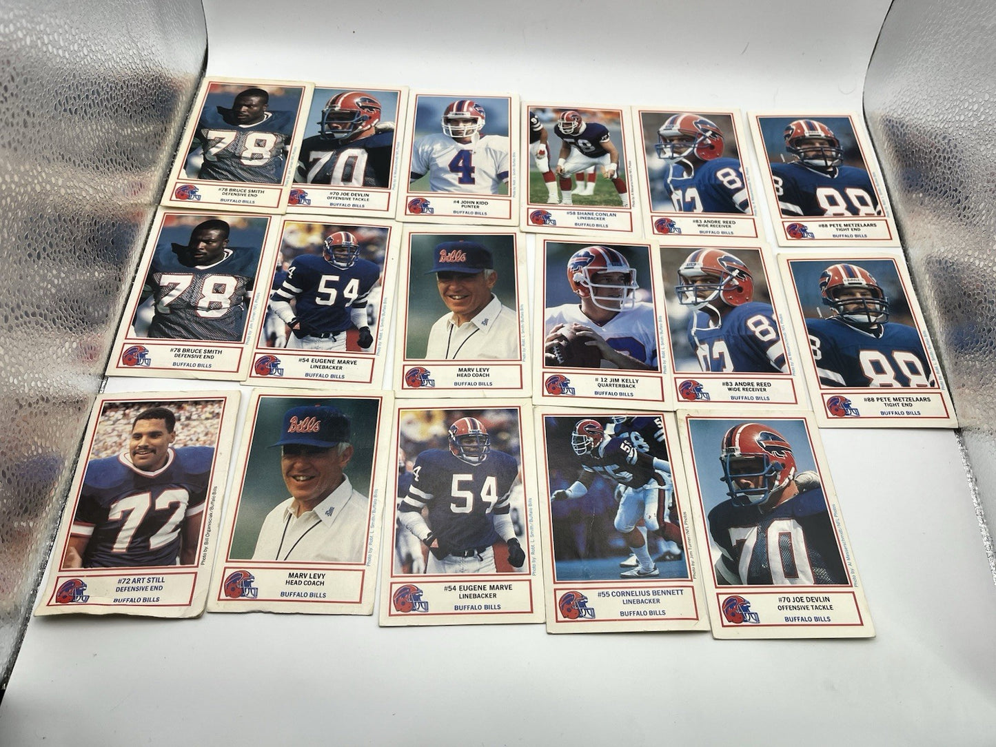 1990 POLICE SERIES BLUE SHIELD BUFFALO BILLS Card Lot (32)