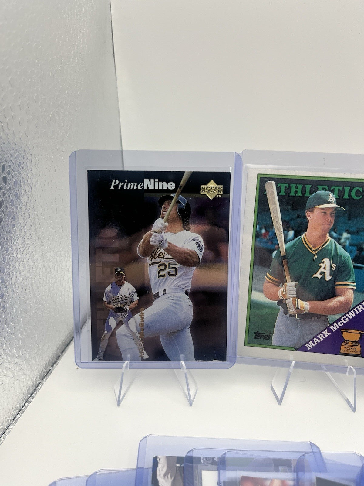 Mark McGwire Baseball Card Lot (37)